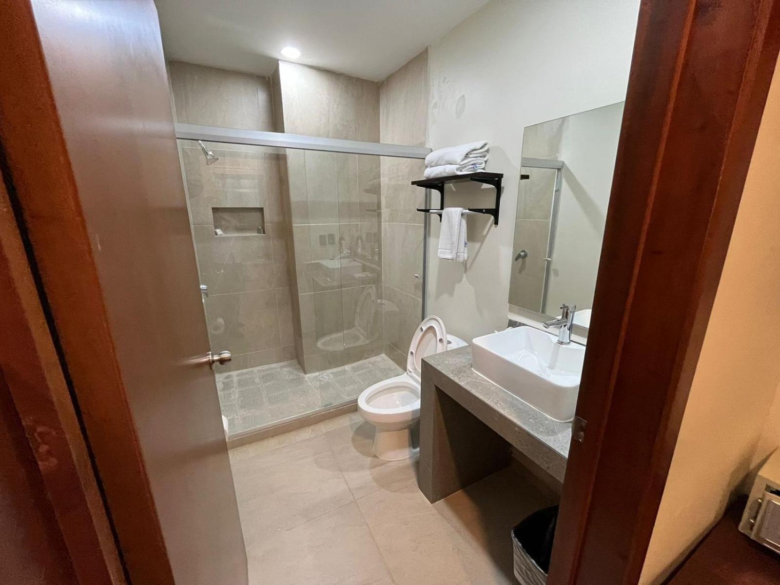 Hotel Ave Inn Mazatlan Ngoại thất bức ảnh